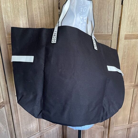 New Victoria’s Secret black and white tote bag. - Picture 4 of 6